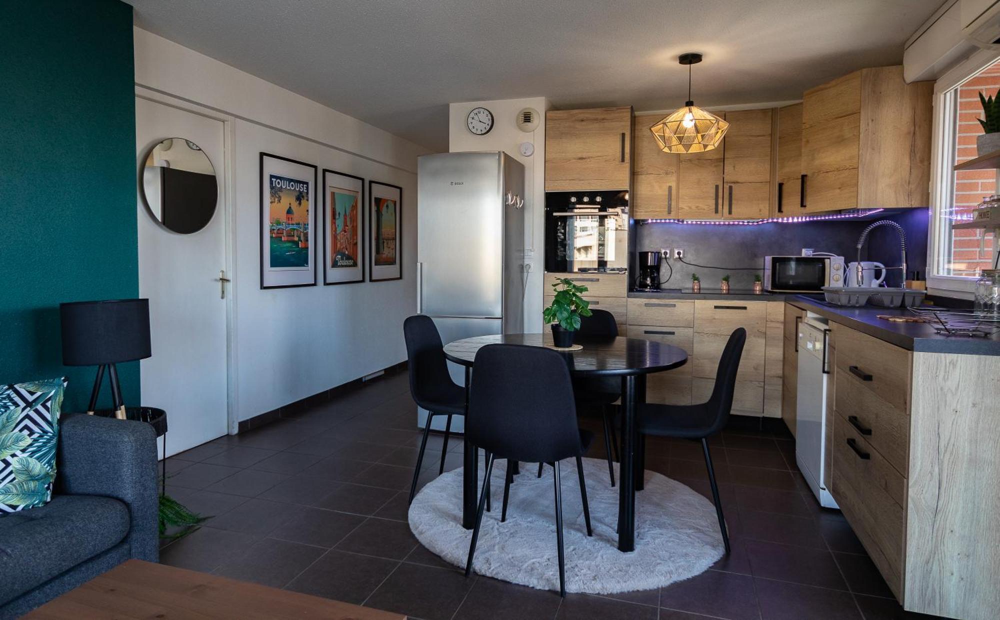 Chouette , Un Logement T3 Cozy Tout Proche Du Metro Et Parking Prive A Disposition Toulouse Exterior photo
